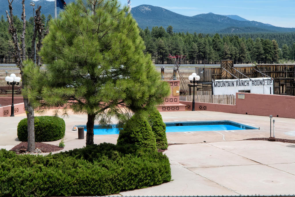 Mountain Ranch Resort At Beacon Hill Уилямс Екстериор снимка