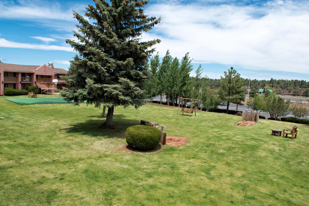 Mountain Ranch Resort At Beacon Hill Уилямс Екстериор снимка